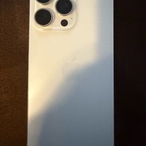 Apple Smartphone with Triple Lens - White